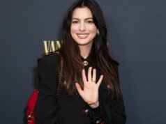 El bolso acolchado Exact de Anne Hathaway todavía está disponible en Amazon