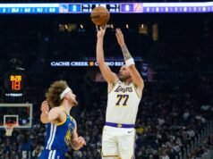 Los Lakers toman el control desde el inicio, huyendo de los Warriors