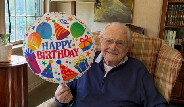 Boy-Meets-World-William-Daniels-Thanks-Fans-for-Keeping-Him-Young-Before-99th-Birthday.jpg
