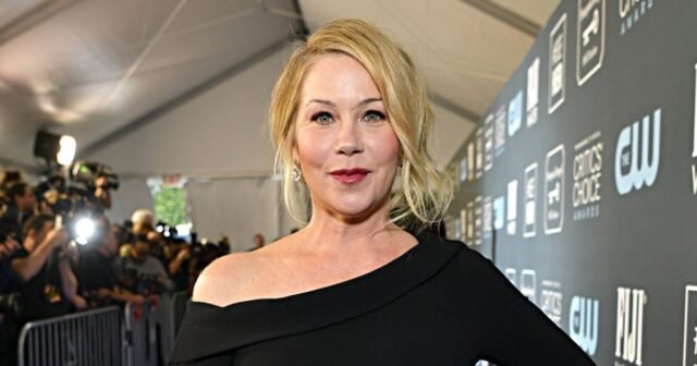 GettyImages-1199097714-Christina-Applegate-Abortion.jpg