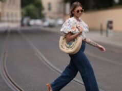 17 blusas florales de primavera que parecen dignas de una boutique, todas por menos de $ 20