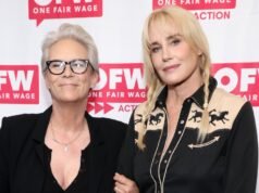 Jamie Lee Curtis apoya a Daryl Hannah golpeando a Ryan Murphy