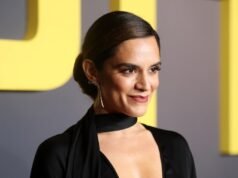 La estrella de ‘The Pitt’ Sepideh Moafi dice que su agente quería cambiar su nombre