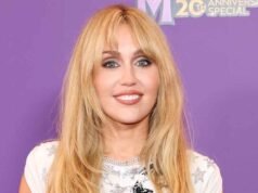 Miley Cyrus asiste al estreno del 20 aniversario de Hannah Montana