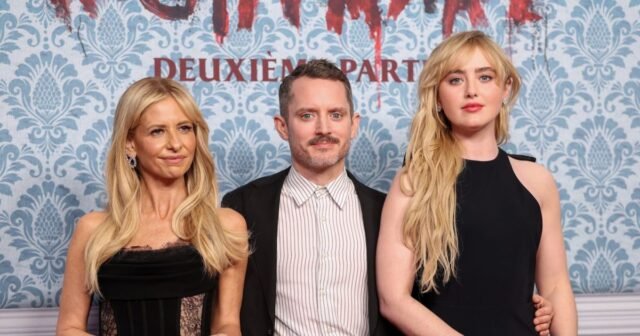 GettyImages-2268328919-Sarah-Michelle-Gellar-Ready-or-Not-2-Costars-Elijah-Wood-Kathryn-Newton-Evacu.jpeg