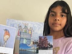 Niña muere tras ser golpeada en la cabeza con una botella de agua de metal durante una pelea escolar