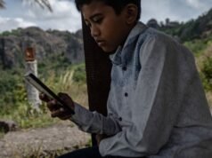 Indonesia prohíbe las redes sociales para menores de 16 años, siguiendo el ejemplo de Australia