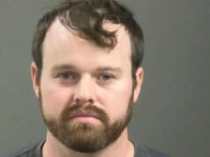 Joseph Duggar está detenido en Florida tras su extradición