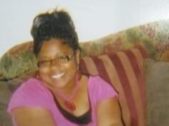 Hombre arrestado en relación con apuñalar a su madre en una tienda de Georgia