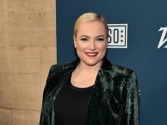 Meghan McCain aplaude a los vergonzosos después de dar a luz