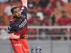 Yash Dayal de RCB se perderá la IPL 2026 pero permanece bajo contrato con el equipo: Mo Bobat