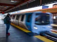 BART ineficiente debe cortar el servicio y OT antes de pedir dinero