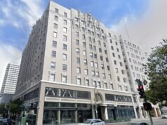 Oakland Landmark Tower comprada con descuento después de una ejecución hipotecaria