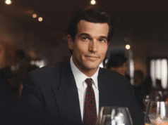 Men’s Wearhouse tiene los mejores conceptos básicos para organizar un guardarropa de JFK Jr.