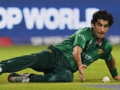 PCB multa al jugador de bolos Naseem Shah con 72.000 dólares por criticar la presencia de un político en el PSL