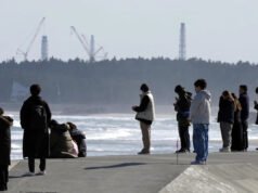 Japón conmemora 15 años desde el desastre del tsunami mientras Takaichi alienta un mayor uso de la energía nuclear