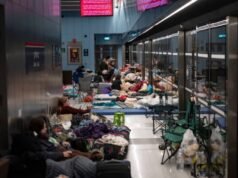 La mayoría de los judíos israelíes apoyan la guerra contra Irán, mientras que la mayoría de los árabes israelíes se oponen a ella, según una encuesta