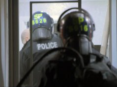 Ocho personas detenidas en ataques conjuntos de bandas en Escocia y España