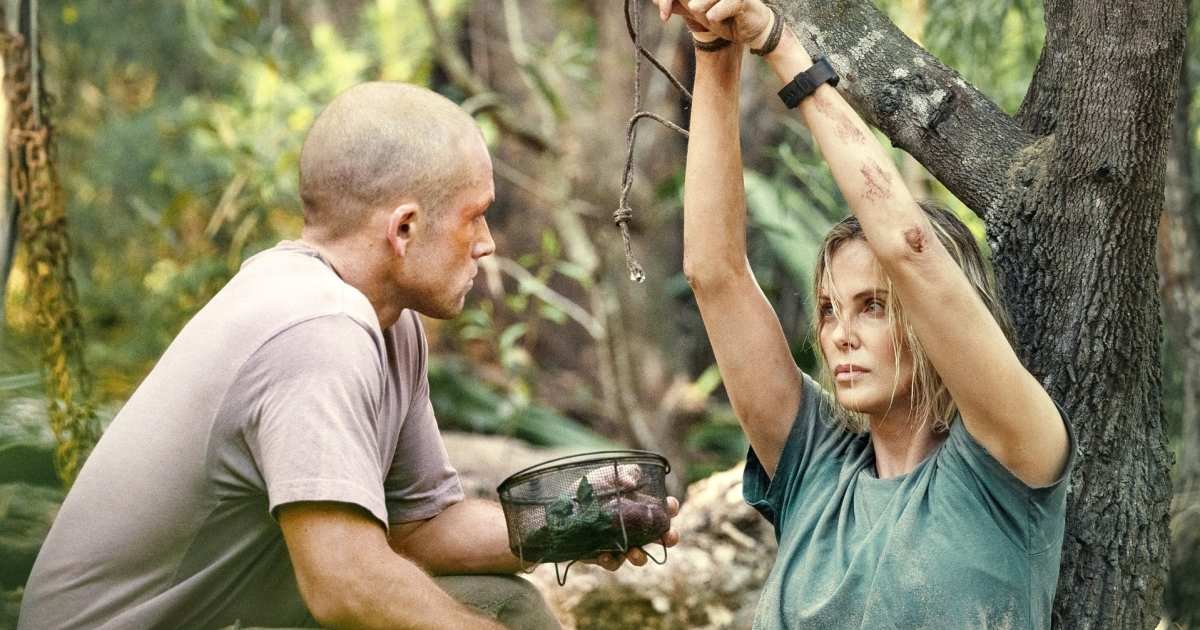 Taron Egerton y Charlize Theron en Apex