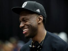 Robert Griffin III invitado a los campos de entrenamiento de fútbol de bandera de EE. UU. después de participar en las pruebas del equipo nacional