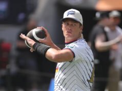 La NFL confirma la asociación de fútbol americano con TMRW Sports de Tiger Woods, respaldada por Tom Brady, Peyton Manning y Serena Williams