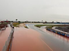 Fuertes lluvias e inundaciones azotan el Autódromo Ayrton Senna antes del MotoGP de Brasil
