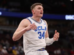 La estrella de UCLA, Tyler Bilodeau, se pierde el primer partido del torneo de la NCAA contra la UCF por un esguince en la rodilla