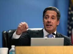 Un sistema de salud de pagador único llevaría a California a la quiebra