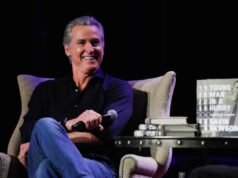 Newsom, una perpetua máquina de autopromoción