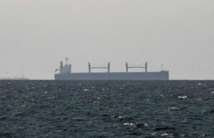 Dos petroleros con bandera india cruzan el Estrecho de Ormuz