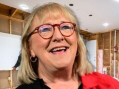 Donna, la madre de Travis y Jason Kelce, renueva su modesta casa en Florida