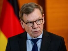 Wadephul dice que Alemania también planea un vuelo especial desde Riad