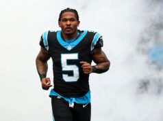 Los Steelers supuestamente firman al ex corredor de los Panthers, Rico Dowdle