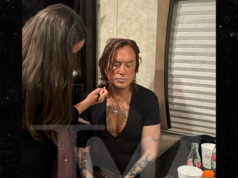 Mickey Rourke regresa al set de una nueva película después del desalojo, vea fotos