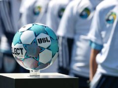 El portero de la USL fue expulsado después de patear un balón extra al campo después de que fallara el empate en el tiempo adicional.