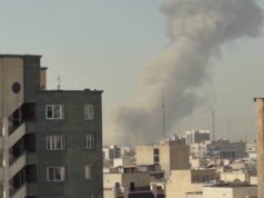 El propietario de un negocio local siente el impacto de las operaciones militares en el extranjero