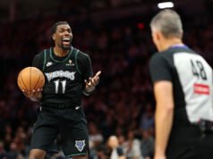 Timberwolves C Naz Reid multado con 50.000 dólares por cuestionar la integridad de Scott Foster