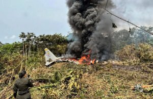 Decenas de muertos al estrellarse un avión militar en el suroeste de Colombia