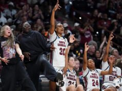 La No. 1 Carolina del Sur registra una de las mayores goleadas en la historia del torneo femenino de la NCAA al derrotar a la No. 16 Sur.