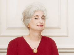 El huésped trajo comida y se mostró agresivo cuando no la sirvieron.