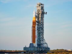 La misión lunar Artemis de la NASA está al borde del desastre