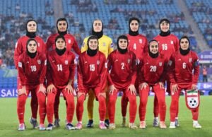 El equipo de fútbol iraní muestra a las feministas cómo es la opresión