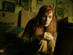 Britt Lower y Rhea Seehorn entregan la mercancía en un misterio paranoico