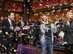 Ryan Gosling engaña a Eva Mendes para que le muestre públicamente su afecto