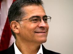 Becerra critica a USC y ABC por excluir a candidatos de color del debate para gobernador