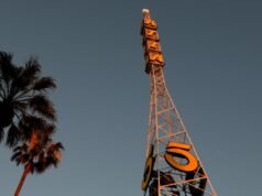 Ocho fiscales generales demandan para bloquear la fusión del grupo de estaciones de televisión