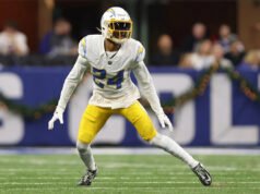 Los Colts firman a Nasir Adderley 3 años después de que el safety de los Chargers se retirara de la NFL a los 25 años