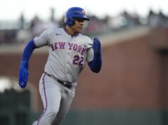 Juan Soto de los Mets día a día después de que una resonancia magnética revelara una distensión menor en la pantorrilla, será reevaluado después de 48 a 72 horas