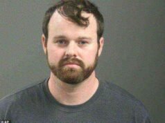 Humillantes cartas secretas desde la prisión Joseph Duggar enviadas a casa mientras la llamada de prisión filtrada de su esposa revela si ella lo apoyará