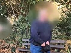 Una popular atracción familiar se enfrenta a una reacción violenta después de que un vídeo de “crueldad” con cabras muestra a los animales siendo arrastrados y levantados por sus cuernos.